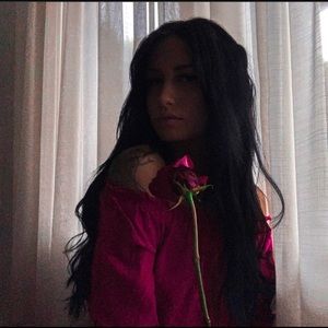 Meet your Posher, Sydni